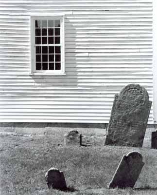 101o_pelham_window_gravemarker