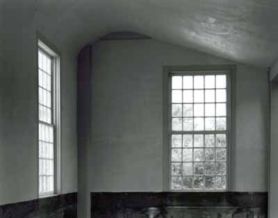 111d_canaan_2_windows_curved_ceiling