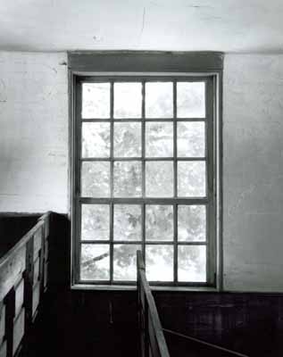 114c_waldoboro_window_pew_upstairs_square